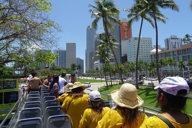 City Half Day Tour of Miami by Bus with Sightseeing Cruise - Getting on board at Lincoln Road, and why timing matters