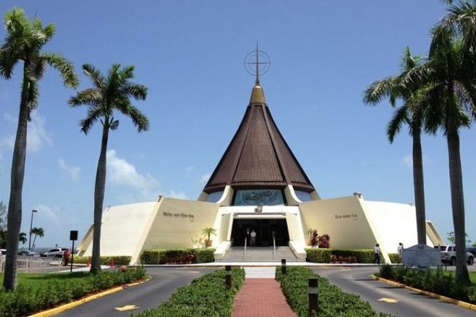 City Tour Miami PLUS and Boat Tour - South Beach’s Art Deco start at the South Pointe Park viewpoint