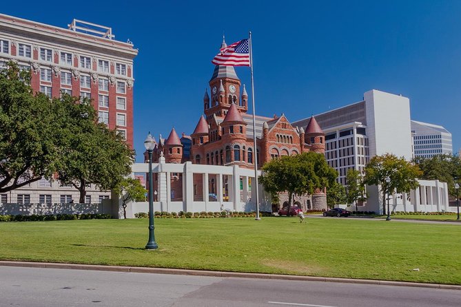 Dallas sightseeing tour - Founders Plaza Observation Area: the quick orientation that pays off later