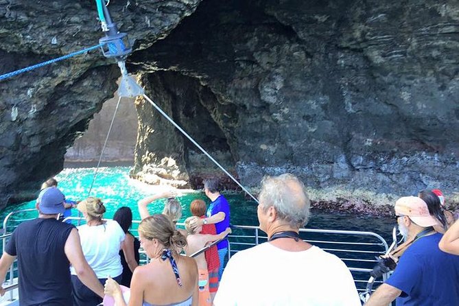 Deluxe Na Pali Morning Snorkel Tour on the Lucky Lady - Onboard Comfort Details That Actually Matter
