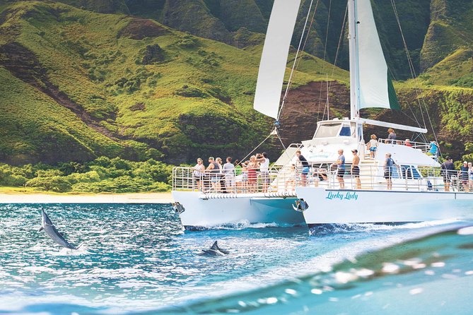 Deluxe Na Pali Morning Snorkel Tour on the Lucky Lady - What to Pack for a Windy, Watery Morning on Kauai