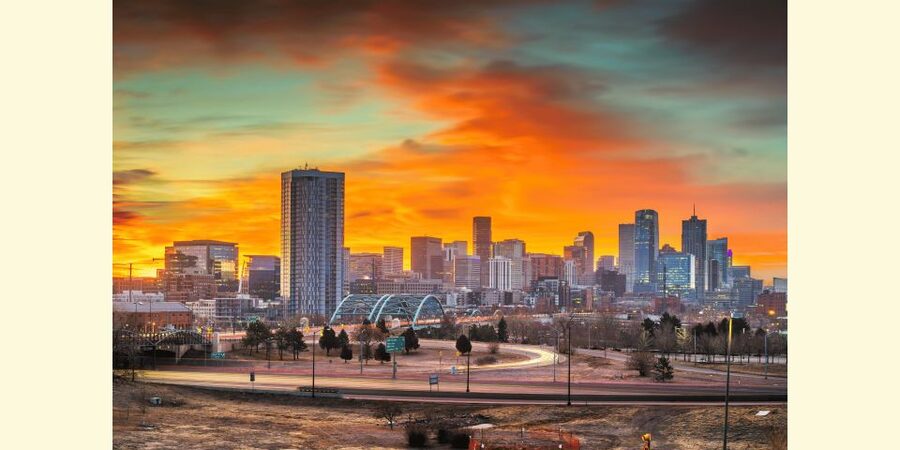 Denver: City Highlights, Views, and Secret Spots Bus Tour - U.S. Mint Heist Stories and a Mountain Views Stop
