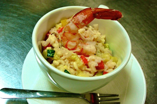 Downtown Charleston Food Tour - Dietary needs: what’s possible, what’s not, and how to handle allergies safely