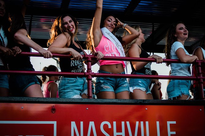 Downtown Nashville Public Party Tractor 21+ Only - The 90 minutes: how the DJ, dance floor, and seats actually play out