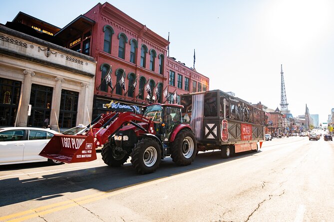 Downtown Nashville Public Party Tractor 21+ Only - Who should book this Nashville party tractor, and who should skip it