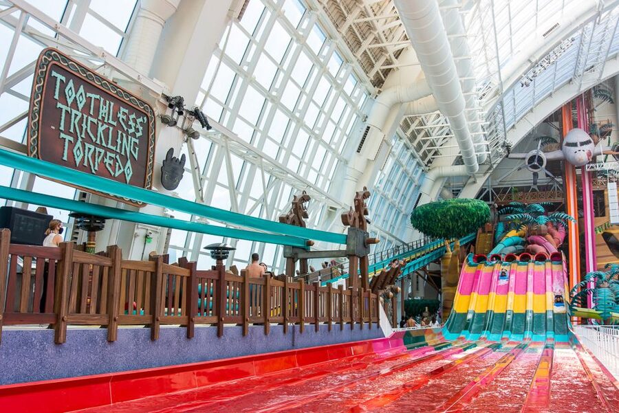 East Rutherford: Dreamworks Indoor Water Park Entry Ticket - The best way to structure your day: wave pool and lazy river first