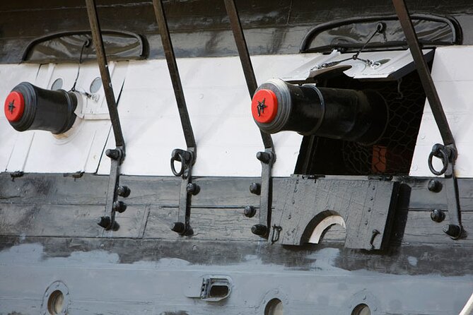 Entire Freedom Trail Walking Tour: Includes Bunker Hill and USS Constitution - Bunker Hill Monument and USS Constitution: Ending With Impact