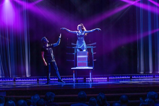 Escape Reality Branson Magic Dinner Show - Getting good seats and staying comfortable during audience participation