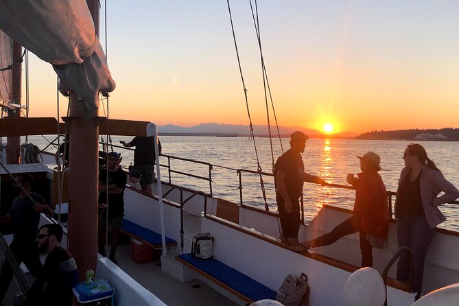 Evening Colors Sunset Sail Tour in Seattle - Getting to the ship: quick, simple, and timed for an easy start