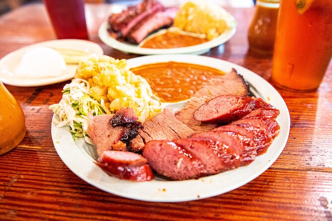 From Austin: Hill Country BBQ & Wine Shuttle - Hill Country BBQ and Wine in One Tight 4.5 Hour Loop