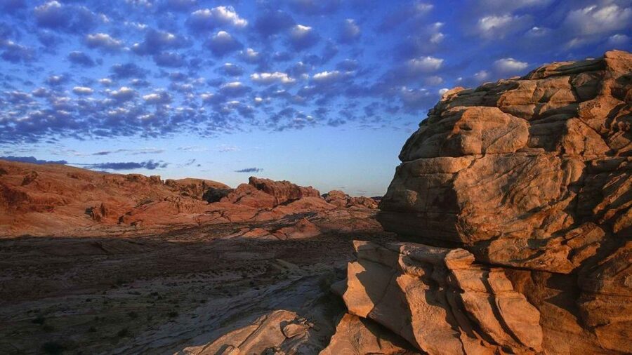 From Las Vegas: Valley of Fire State Park Tour - Hiking the park: sandstone formations, photo stops, and pacing that fits most people
