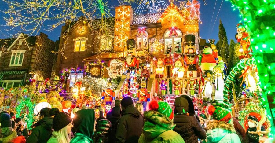 From Manhattan: 4-Hour Dyker Heights Holiday Lights Bus Tour - Key highlights I’d prioritize