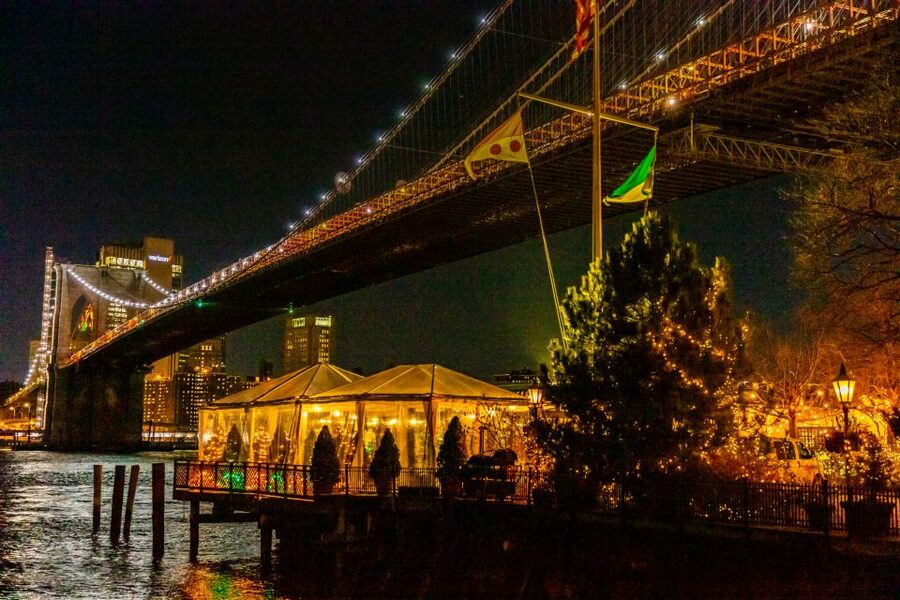 From Manhattan: 4-Hour Dyker Heights Holiday Lights Bus Tour - The 4-Hour Rhythm: How You Get Lights, Views, and a Real Walk Without Feeling Rushed