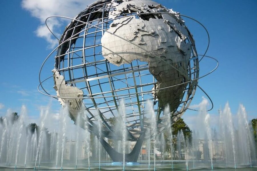 From Manhattan: 5-Hour Bronx, Queens, and Brooklyn Bus Tour - Picking up the tour at Junior’s and getting oriented fast