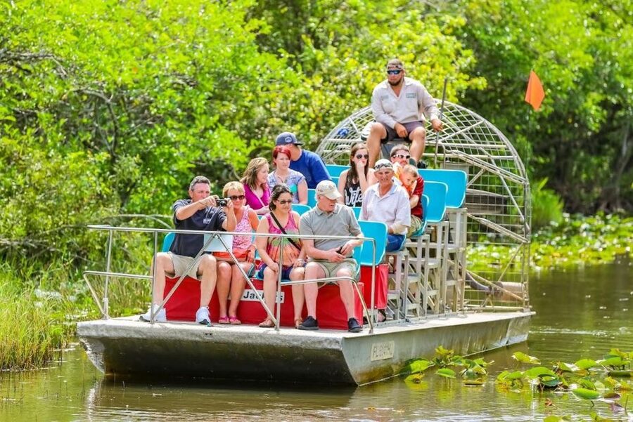 From Miami: Everglades Wildlife Show, Airboat & Bus Transfer - Add-ons and pacing: the 5-hour half-day vs the full-day combo