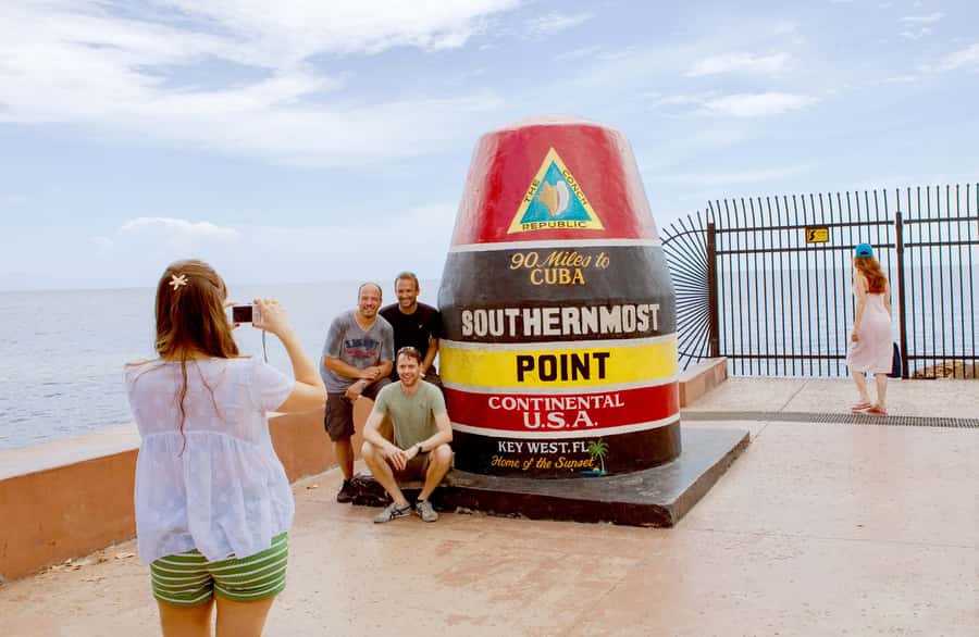 From Miami: Key West Day Tour by Motor Coach Bus - How to spend your Key West free time without burning it all up