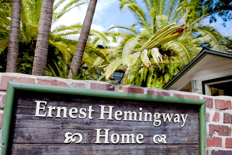From Miami: Key West Day Tour by Motor Coach Bus - Optional add-ons: trolley, conch train, glass bottom boat, and snorkeling