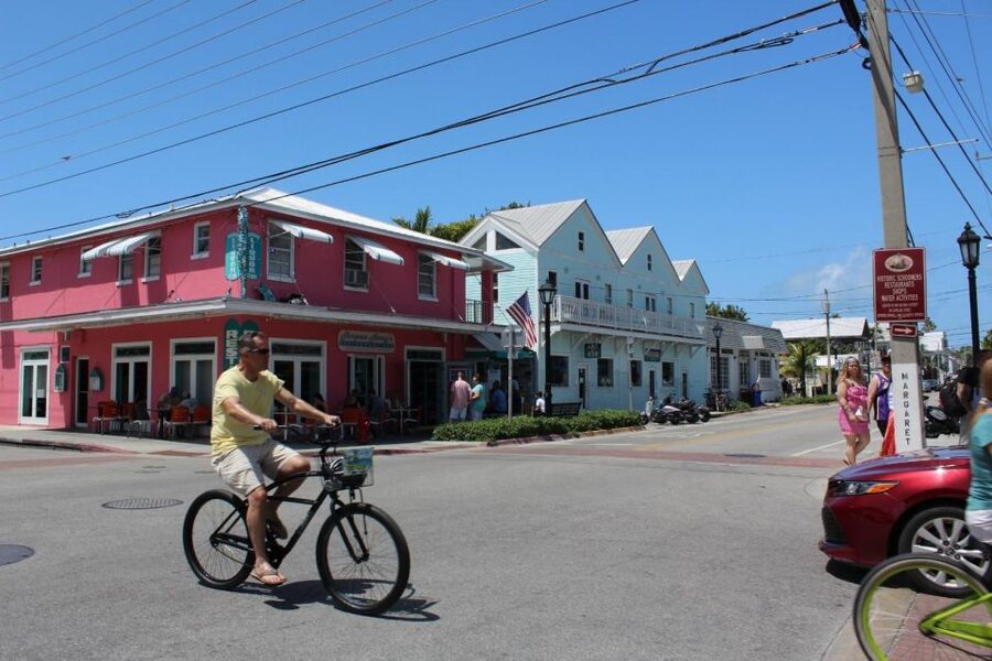 From Miami: Key West Day Trip with Pickup at Selected Hotels - Pickup in Miami: where to stand, what to look for, and how not to lose time
