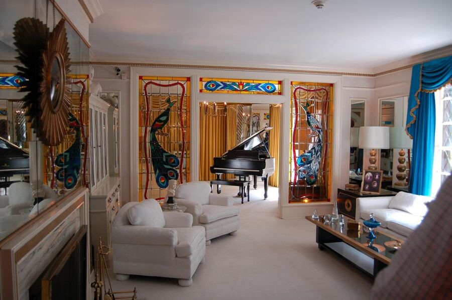 From Nashville: Memphis Tour with Graceland VIP Access - Memphis, on a Coach Schedule, from Nashville