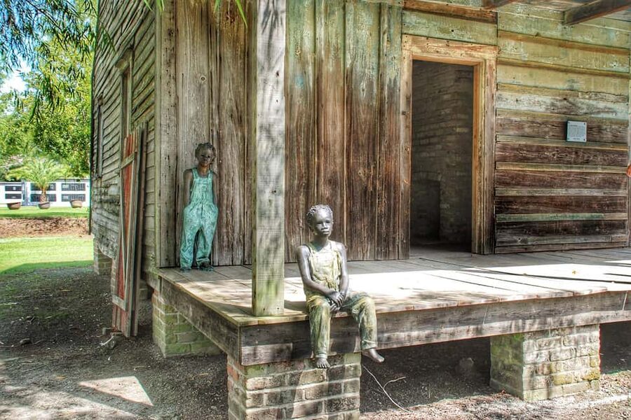 From New Orleans: Whitney Plantation Ticket & Transportation - The ride out of New Orleans: where the day starts