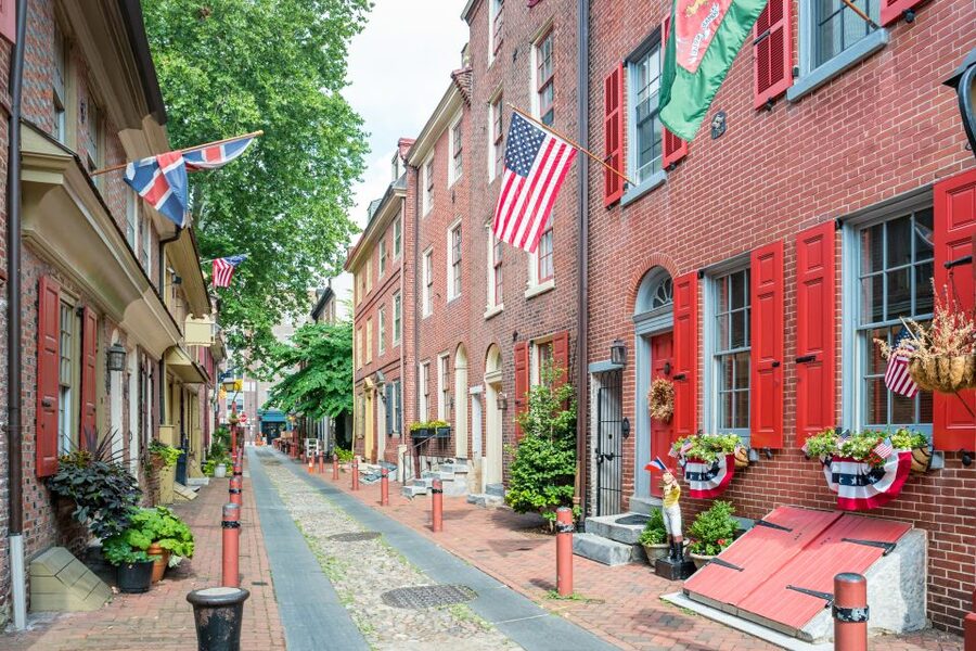 From NYC: Day Trip to Philadelphia and Amish Country - Elfert Alley: A Small Street That Feels Like a Time Machine