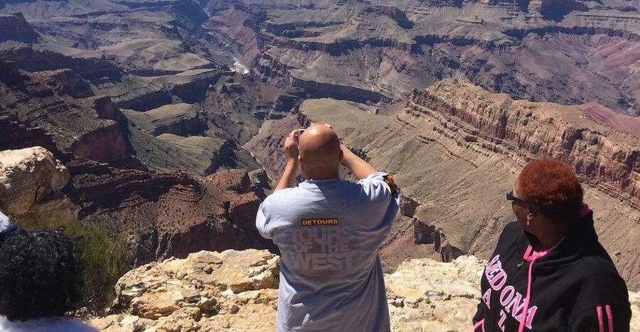 From Phoenix: Grand Canyon with Sedona Day Tour - Phoenix pickup to the canyon: how the day stays organized