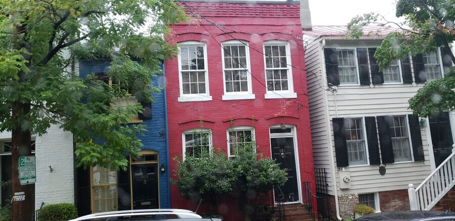 From Washington DC: Old Town Alexandria & Mount Vernon Tour - Education Center highlights: false teeth, interactive exhibits, and context