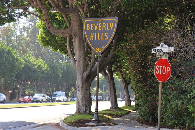 Full-Day LA Tour: Santa Monica, Hollywood and Beverly Hills - Stop 1: Santa Monica Pier and 3rd Street Promenade