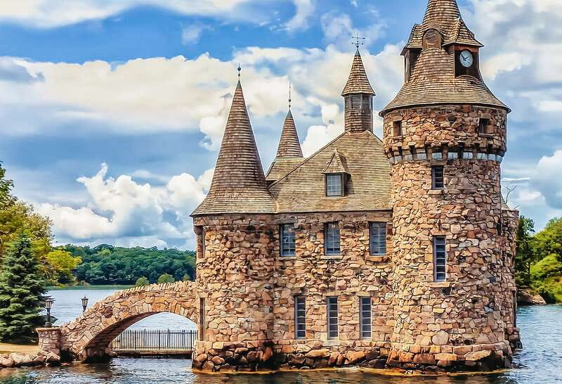 Gananoque: 1000 Islands Cruise & Optional Boldt Castle Entry - From City Cruises Gananoque to the landmarks you came for