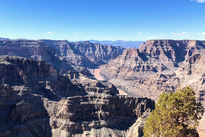 Grand Canyon West + Hoover Dam Photo Stop + Optional Skywalk Tour - Bus comfort and the human factor: guides who set the tone