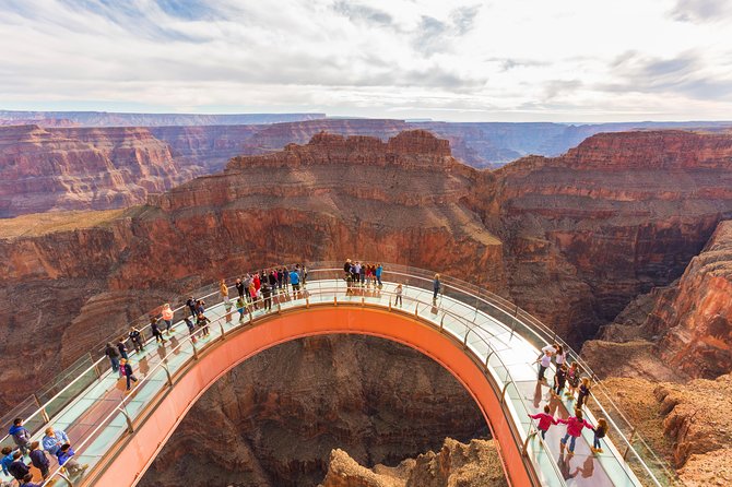 Grand Canyon West, Hoover Dam Stop, Breakfast, Lunch & Skywalk - A Long Day, Well-Stuffed: How This Tour Works From Vegas