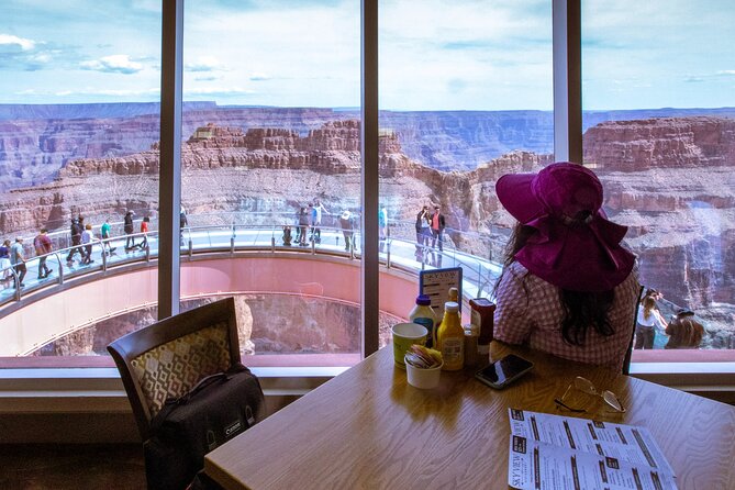 Grand Canyon West & Hoover Dam Tour With Breakfast At IHOP - Eagle Point: where the Skywalk decision is made