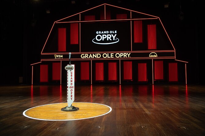 Grand Ole Opry House Guided Backstage Tour in Nashville - The Circle Room intro, hosted by Garth Brooks and Trisha Yearwood