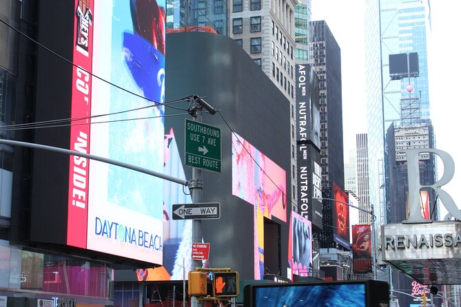 Gray Line New York Fully Guided 5 Hour Sightseeing Tour - Meeting point at 770 8th Ave, and how to avoid day-of stress