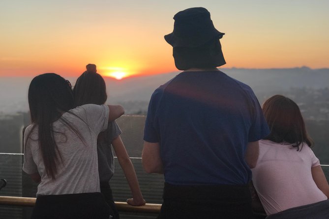 Griffith Observatory Hike: Guided Tour through Griffith Park - What to Bring (So You Do Not Regret Anything)