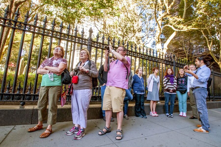 Ground Zero 9/11 Memorial Tour & Optional 9/11 Museum Ticket - Drop-Off Points: Leaving the Site in the Right Place
