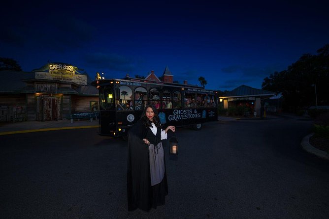 Haunted Trolley Tour of St Augustine - The route: how the trolley ride builds the mood before you even get off
