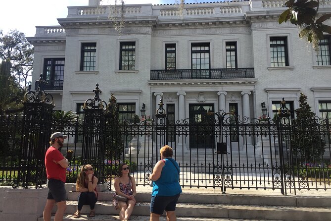 Heart of Savannah History Walking Tour - 2hr - SCAD and the Shriner’s Building: two stops that explain how buildings get new lives