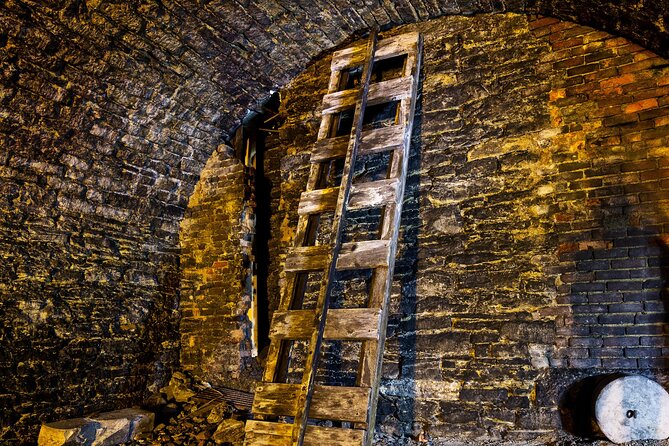 Hidden Brewery Caverns Tour in Cincinnati with Beer Tasting - Why Cincinnati’s brewery caverns feel different from a normal walking tour