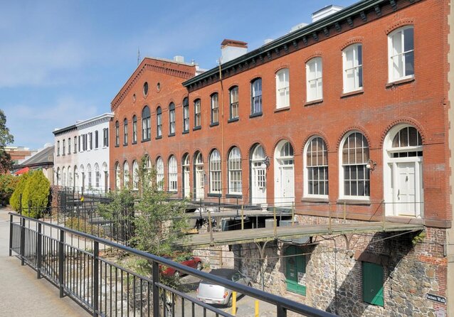 Historic Savannah Guided Walking Tour - What you’ll actually see: squares, Forsyth Park, River Street, and Civil War clues