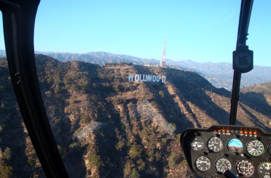 Hollywood & Beverly Hills Celebrity Helicopter Tour - Studio-country views: Universal Studios and Warner Bros. Hollywood