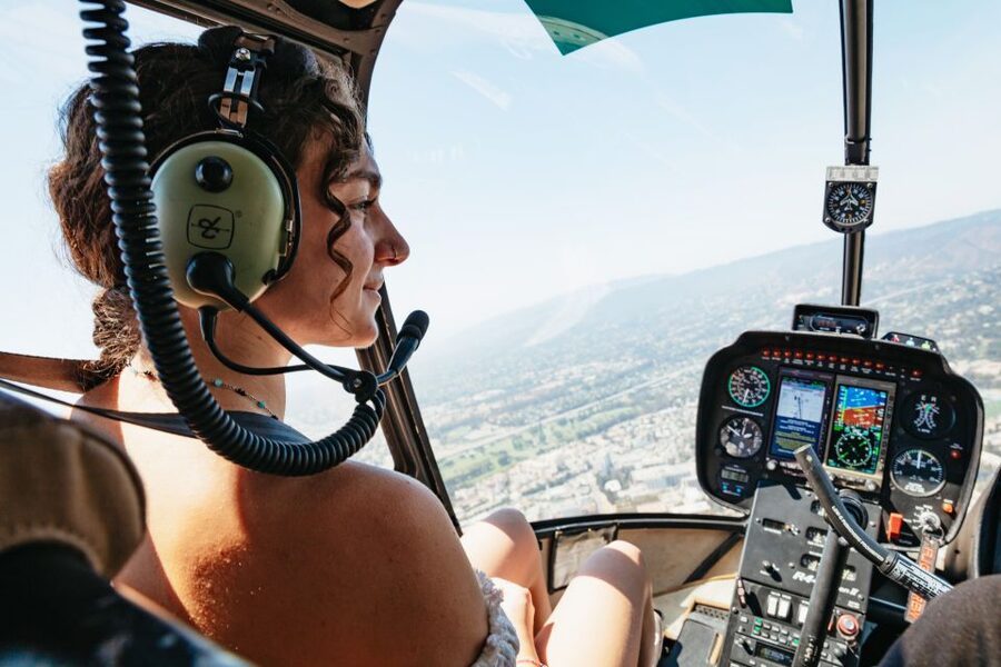 Hollywood & Beverly Hills Celebrity Helicopter Tour - Camera time, speed, and why every seat matters