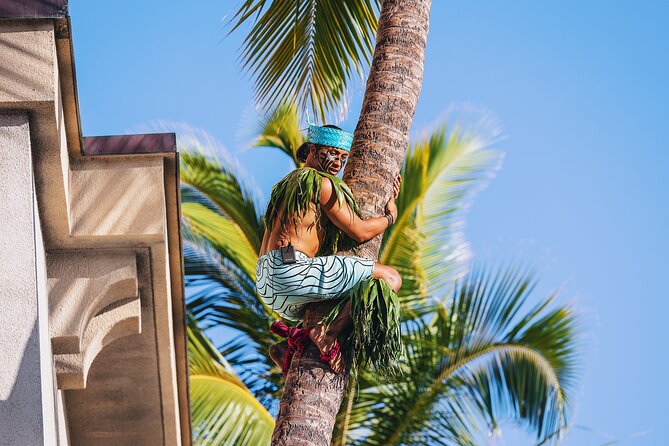 Honolulu: Ka Moana Lūʻau at Aloha Tower - Oceanfront Luau Show - Aloha Tower luau: what makes this evening work