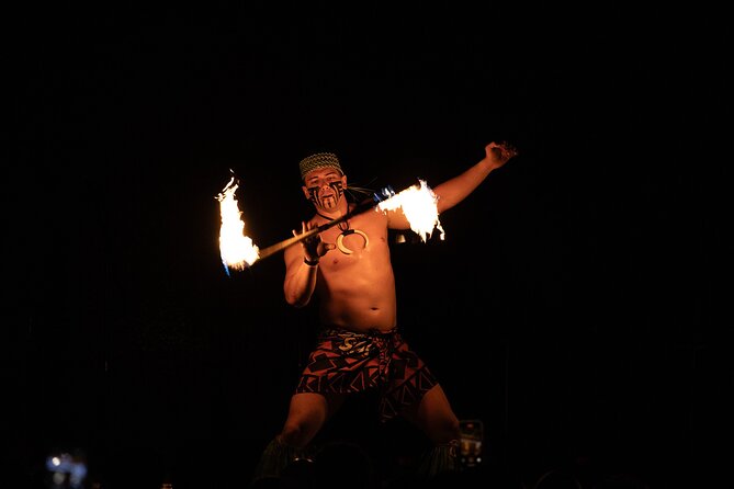 Honolulu: Ka Moana Lūʻau at Aloha Tower - Oceanfront Luau Show - Drinks, photos, and the “what costs extra” reality