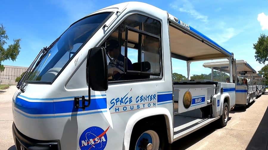 Houston: City Tour and NASA Space Center Admission Ticket - Independence Plaza and the shuttle replica: easy photos, strong atmosphere