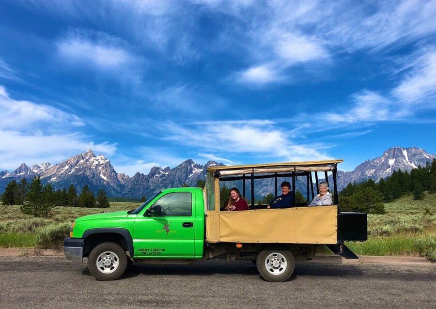 Jackson: Grand Teton National Park Guided Wildlife Tour - How the 4-hour Grand Teton safari hunt actually feels