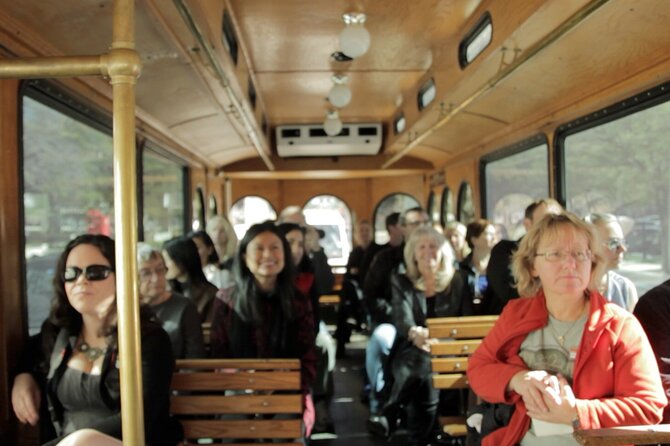 John F. Kennedy Trolley Tour in Dallas - Stop 3: The Sixth Floor Museum at Dealey Plaza (ticket not included)