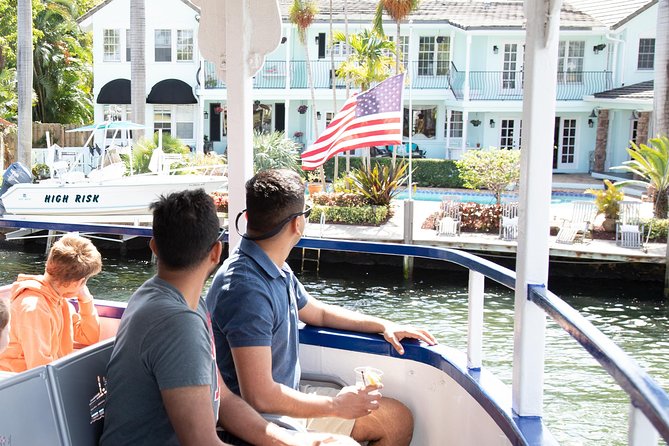 Jungle Queen Riverboat 90-Minute Narrated Sightseeing Cruise in Fort Lauderdale - Comfort Onboard: Restrooms, Smooth Cruising, and the Onboard Bar Reality