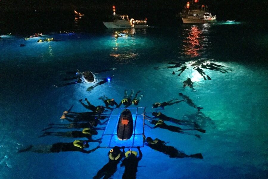 Kailua Kona: Night Manta Ray Adventure on the Big Island - Cruise time to the manta area: 20 to 30 minutes of ocean reality