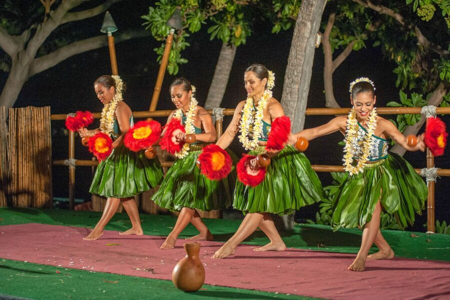 Kailua-Kona: Voyagers of the Pacific Luau with Buffet Dinner - Who This Luau Fits Best (And Who Might Skip It)